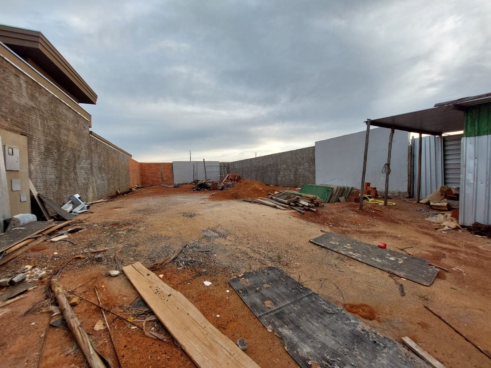Terreno / Lote / Condomínio em Novo Mundo - Uberlândia